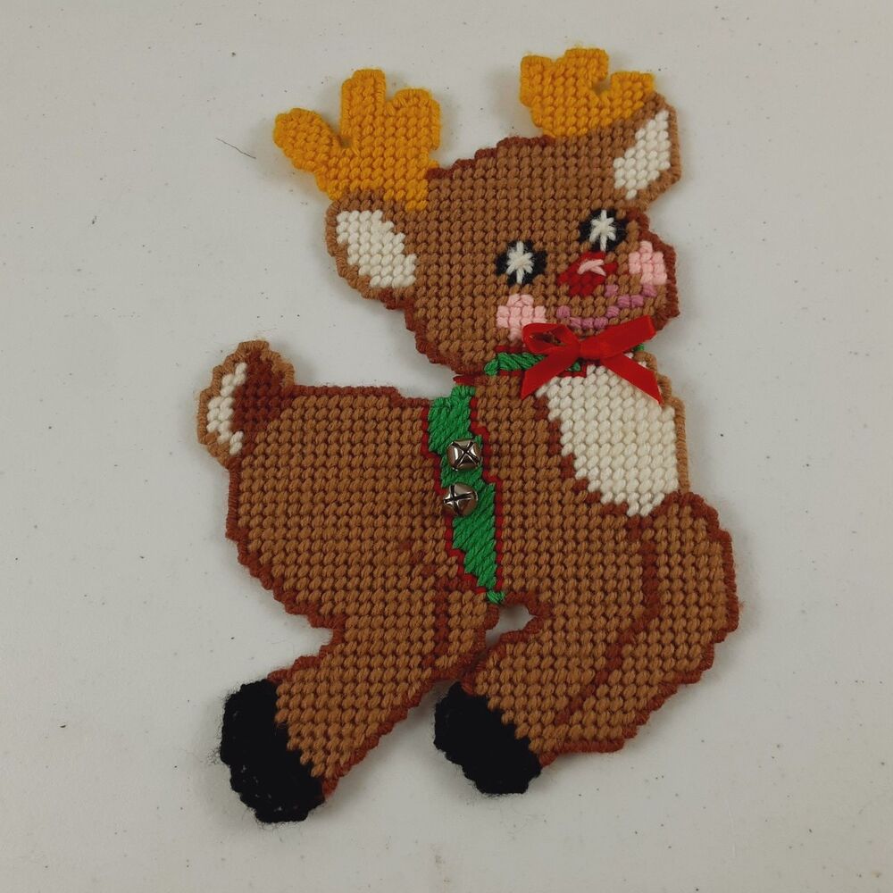 Vintage Hand Crafted Yarn Needlework Plastic Canvas Reindeer Christmas Decor